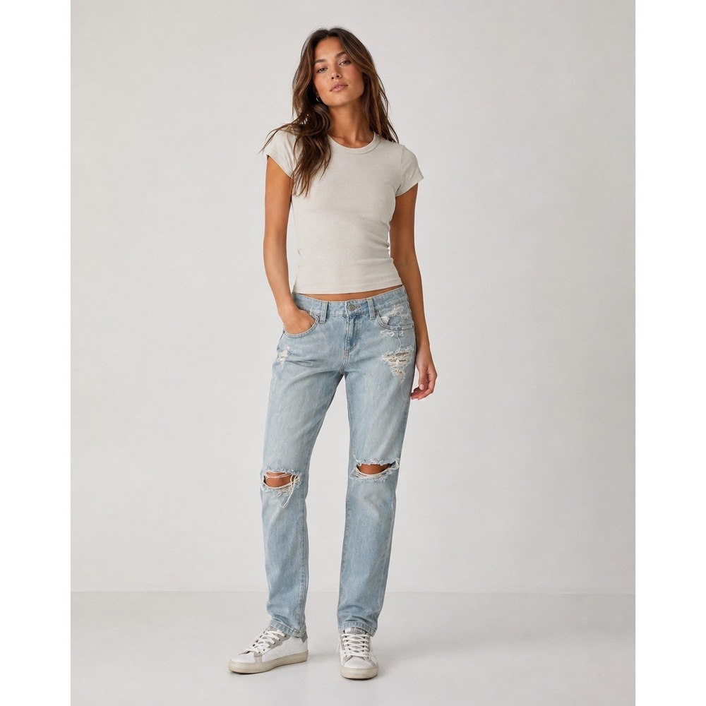 Carmar‎ Denim Jeans Womens 24 Light Blue Distressed Straight Leg Y2K Grunge